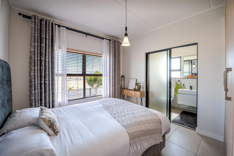 To Let 2 Bedroom Property for Rent in Sandown Western Cape